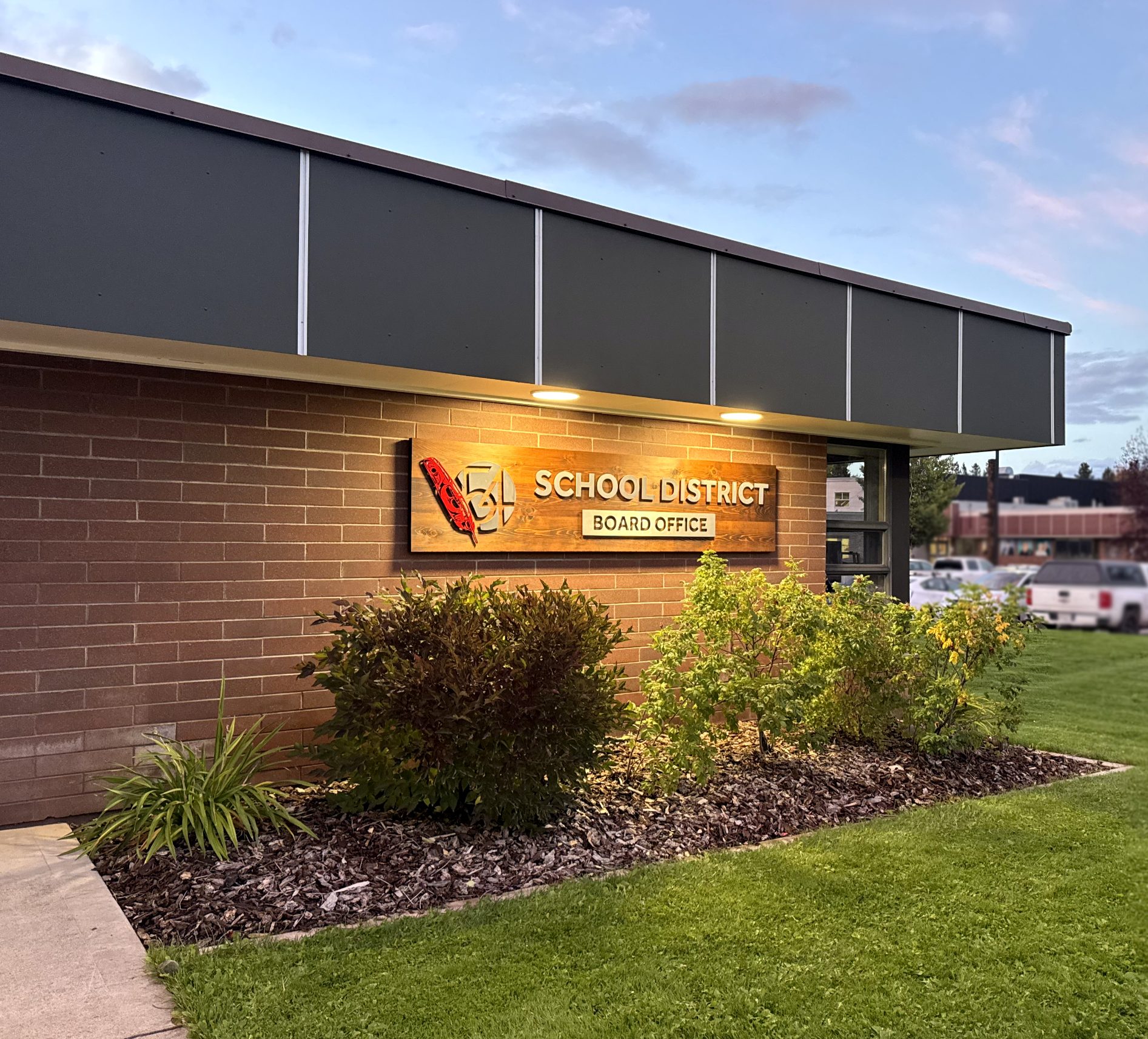 https://www.sd54.bc.ca/wp-content/uploads/2026/03/SBO-new-sign-from-front-door-resized-e1774028765974.jpg